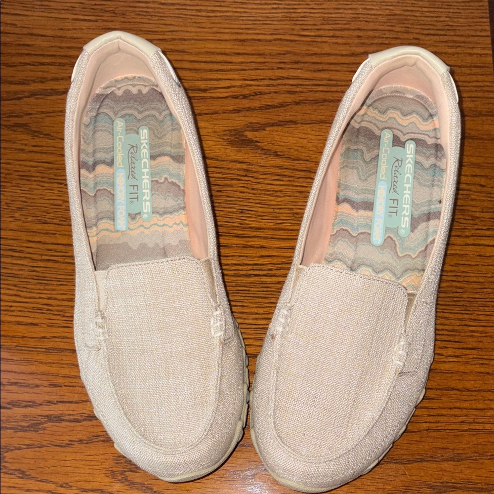 Skechers Women's Beige Casual Loafers